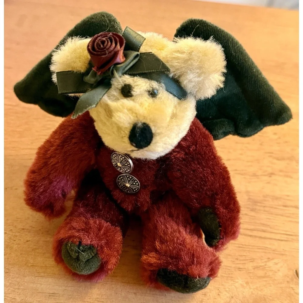RETIRED Boyds Bears 